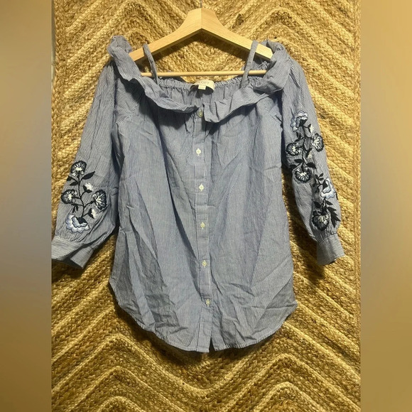 Loft Women's Cold Shoulder Blouse, Floral Embroidery on Sleeves, Size XS - Picture 1 of 10